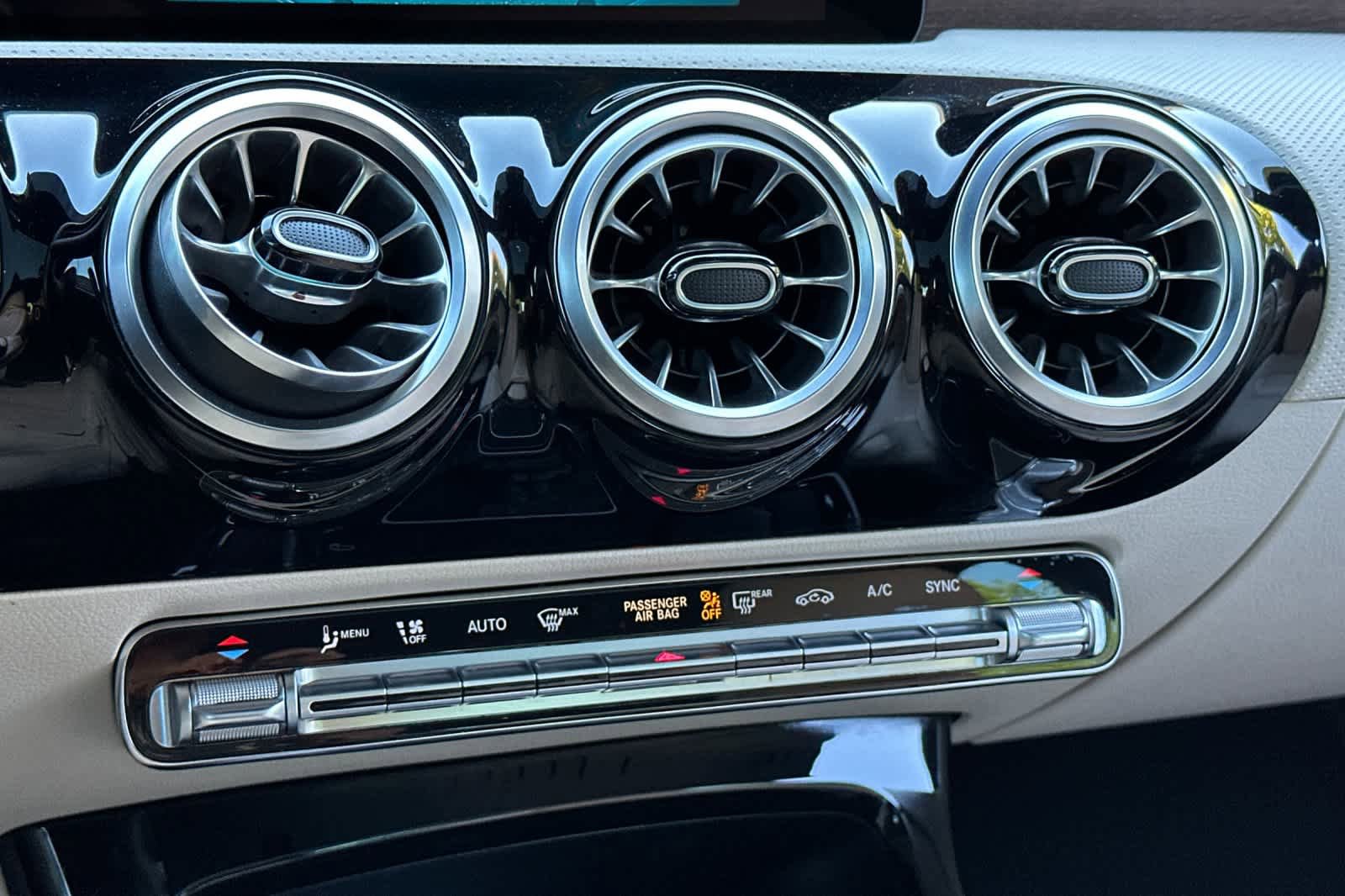 Certified 2023 Mercedes-Benz CLA 250 image 18