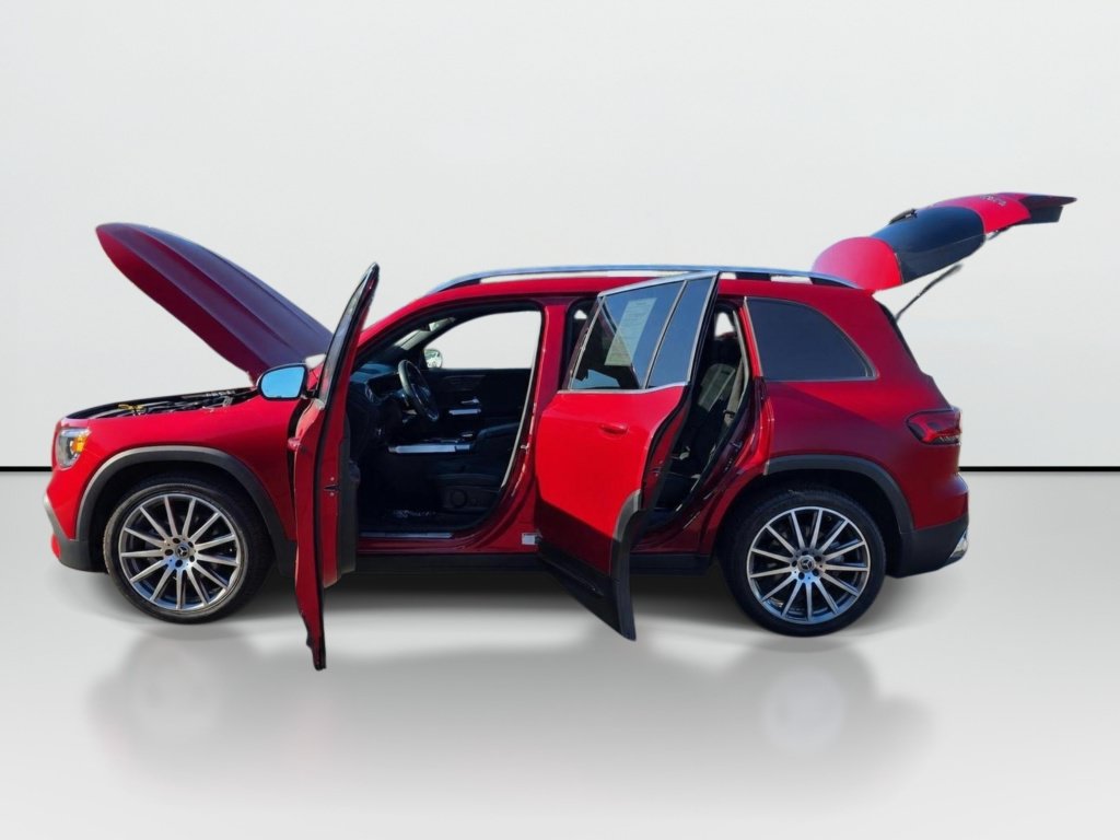 Used 2022 Mercedes-Benz GLB 250 4MATIC image 9