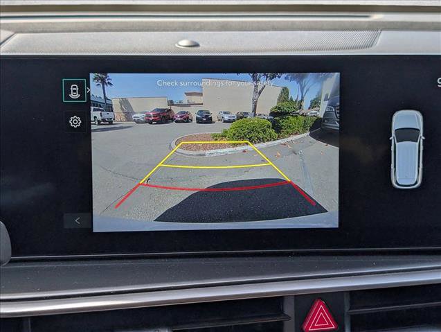 Used 2025 Kia Sorento S FWD image 14