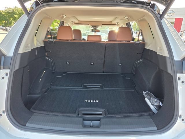 New 2026 Nissan Rogue Platinum AWD/4WD image 16