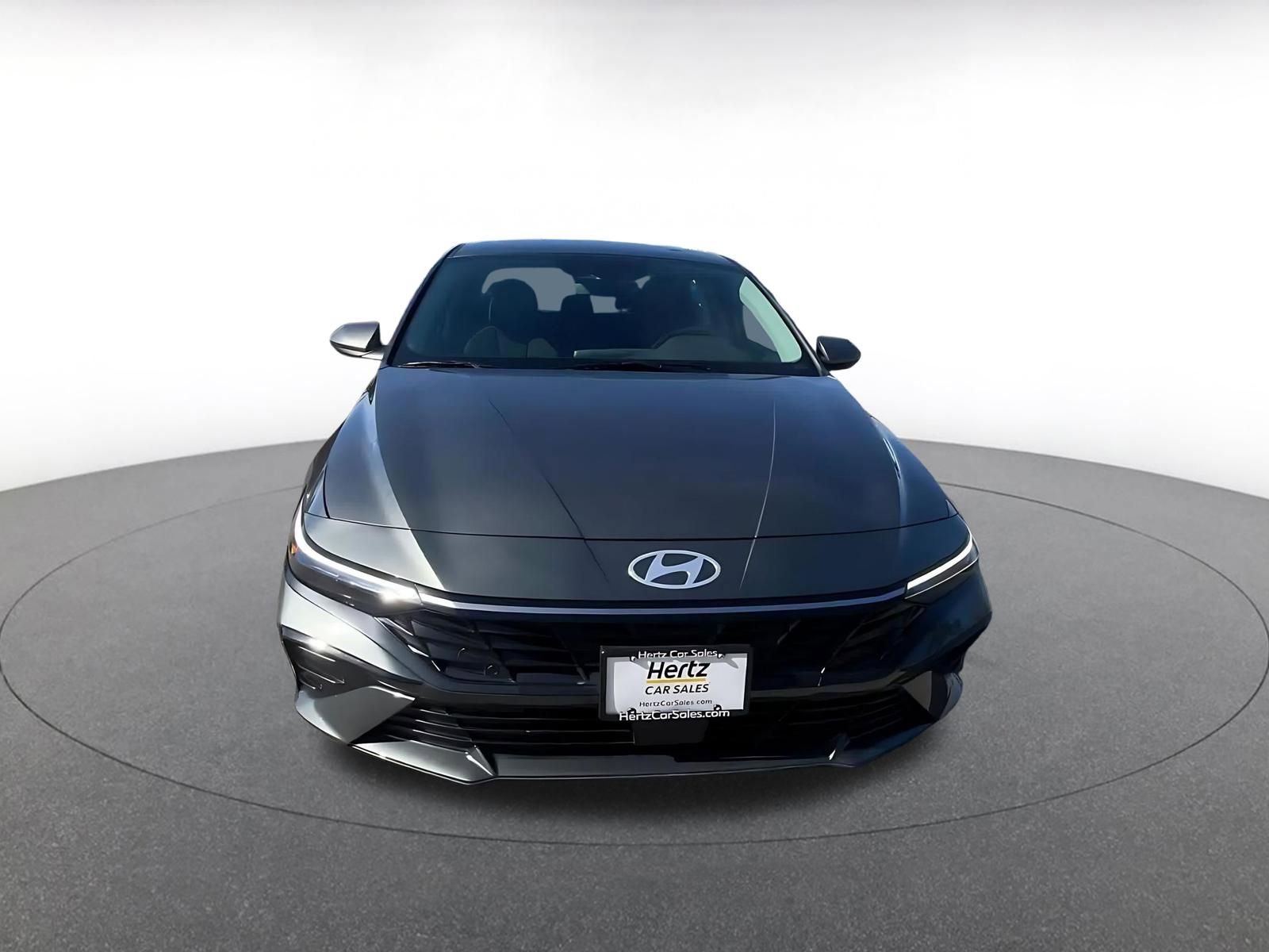 Used 2025 Hyundai Elantra SEL FWD image 4