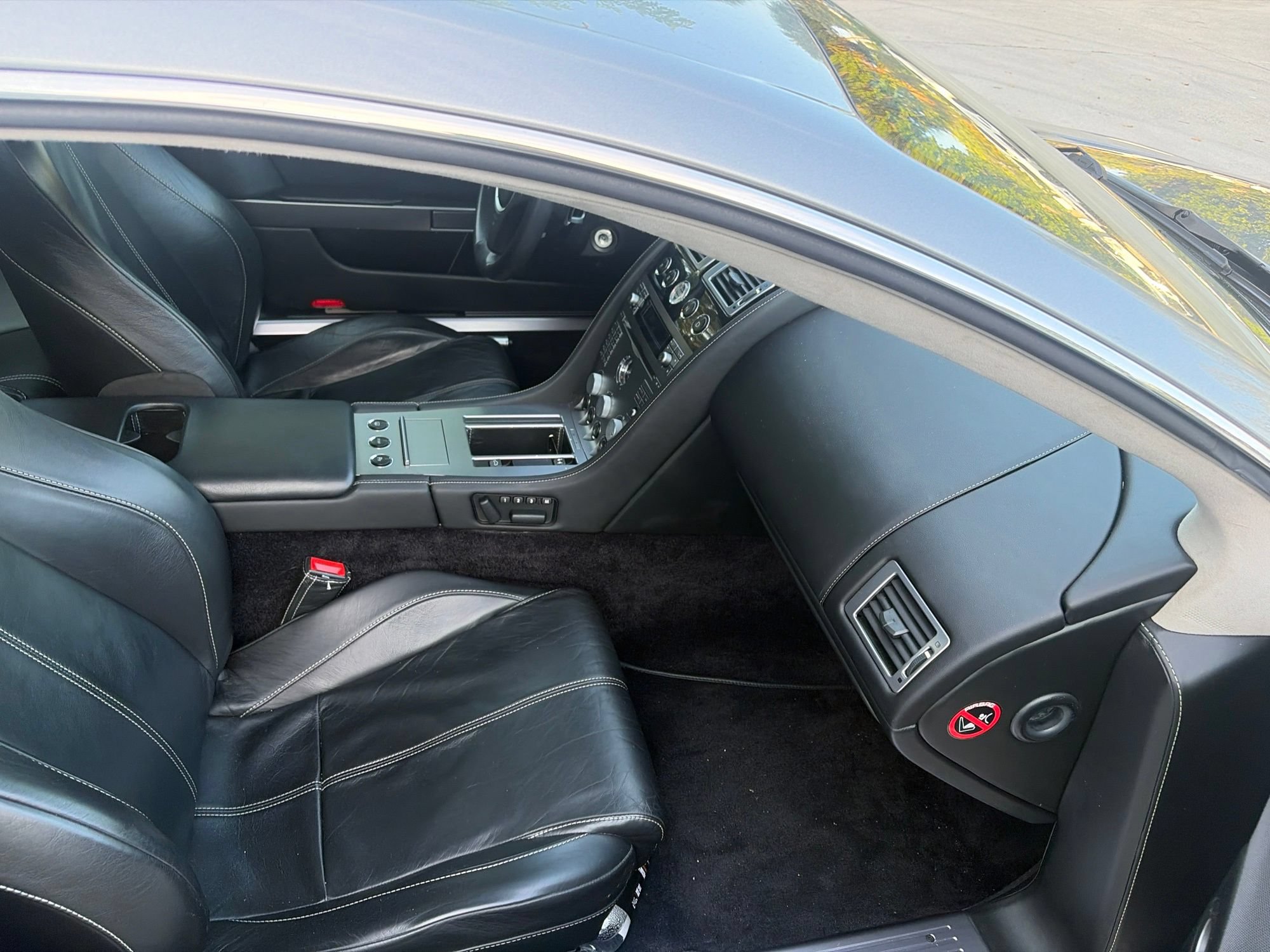Used 2007 Aston Martin DB9 Coupe RWD image 8