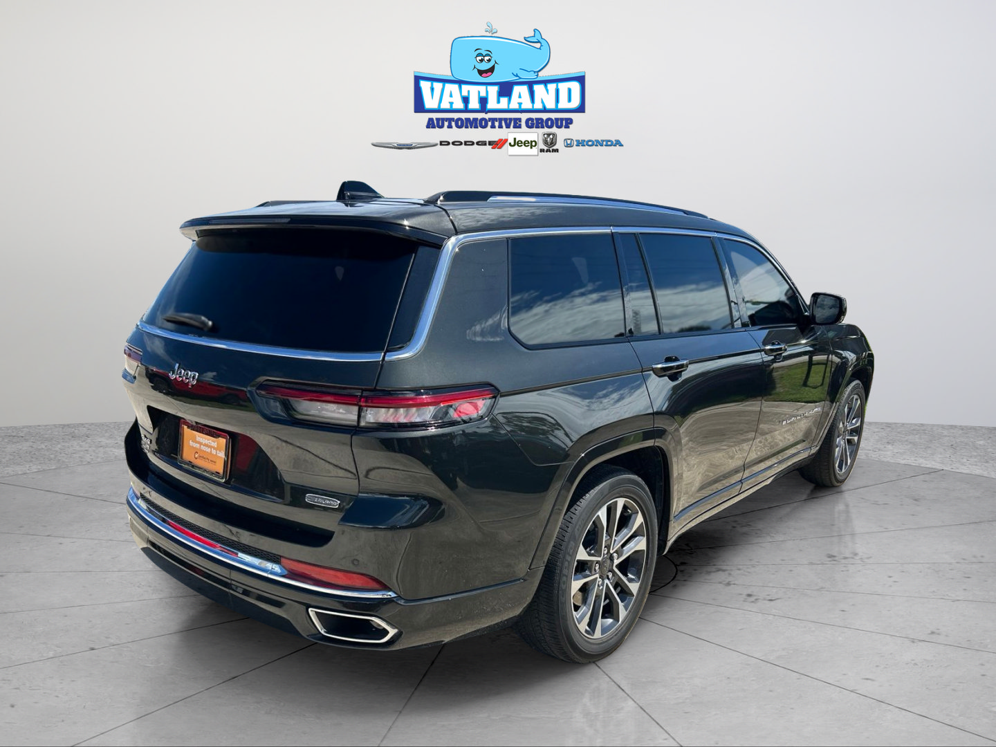 Certified 2023 Jeep Grand Cherokee L Overland w/ Rear Seat Video Group I AWD/4WD image 5