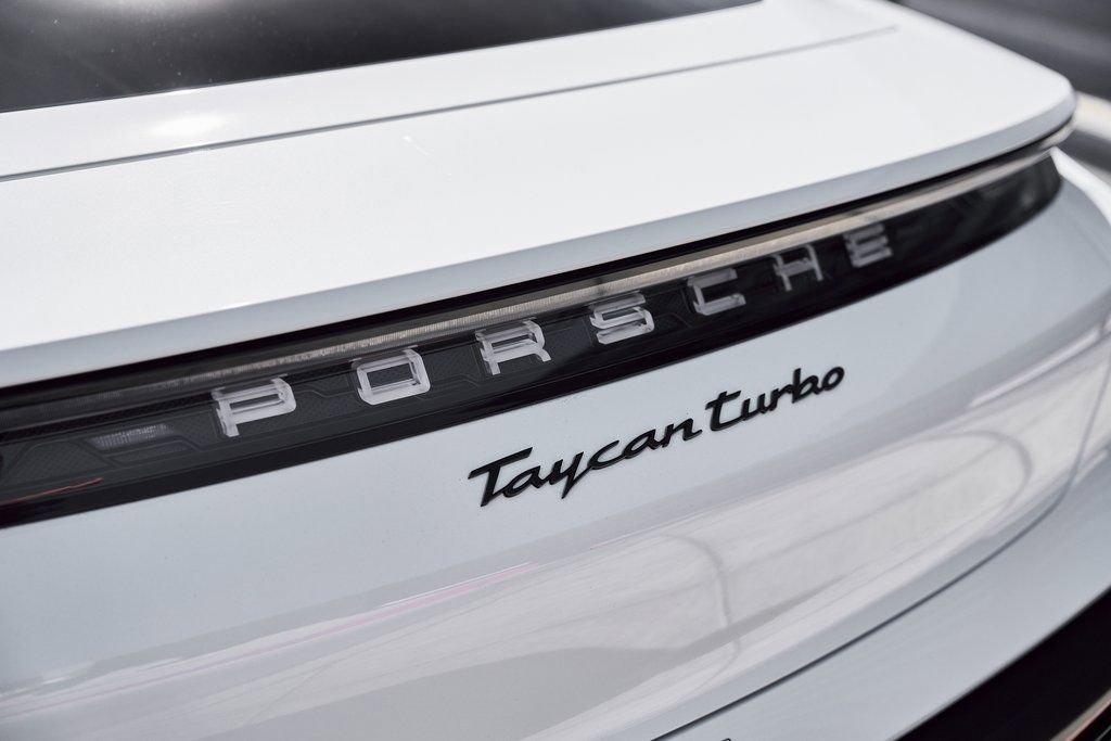 Used 2020 Porsche Taycan Turbo AWD/4WD image 10