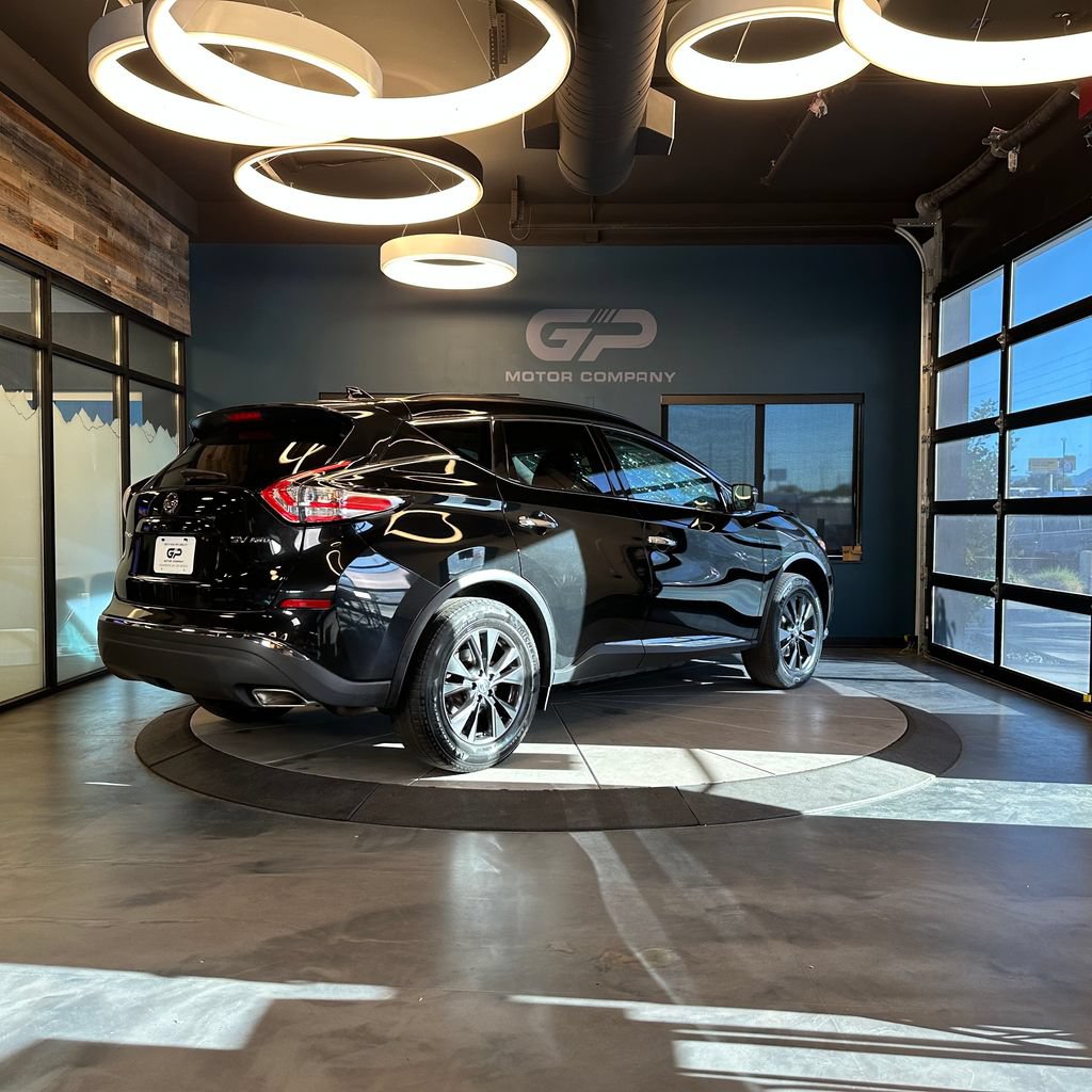 Used 2018 Nissan Murano SV w/ Premium Package AWD/4WD image 3