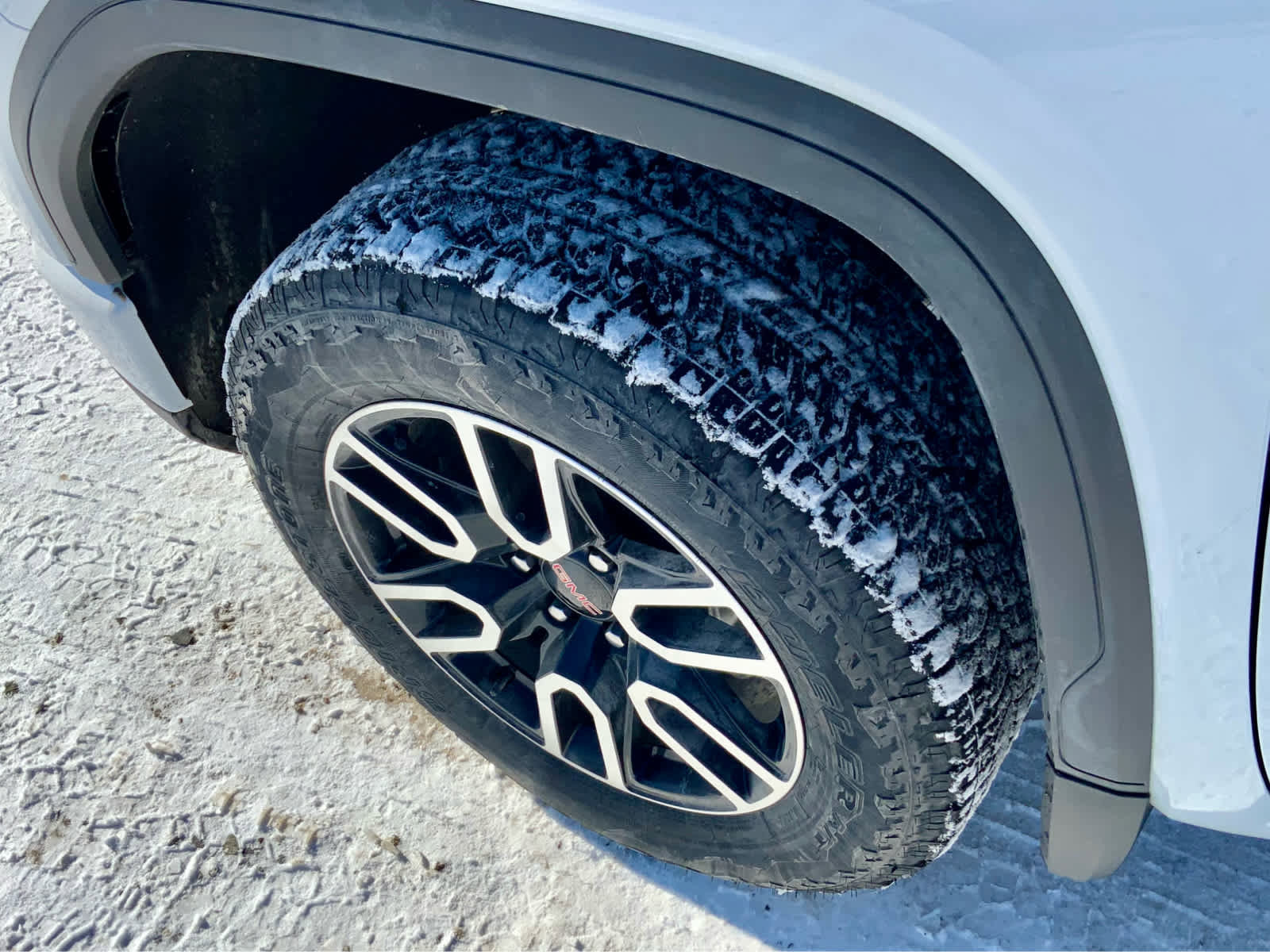 New 2026 GMC Sierra 1500 AT4 w/ AT4 Preferred Package AWD/4WD image 18