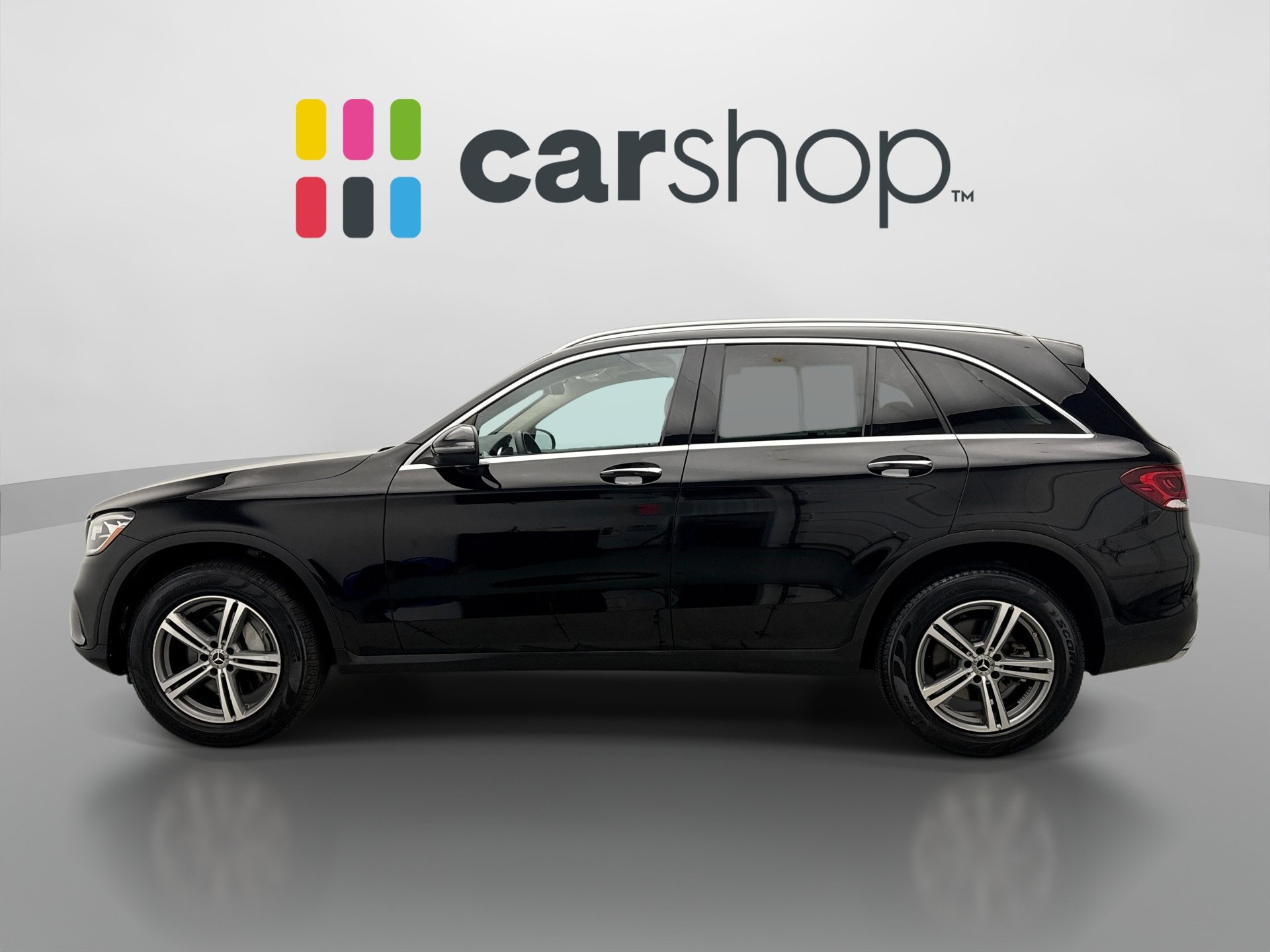 Used 2020 Mercedes-Benz GLC 300 4MATIC image 2