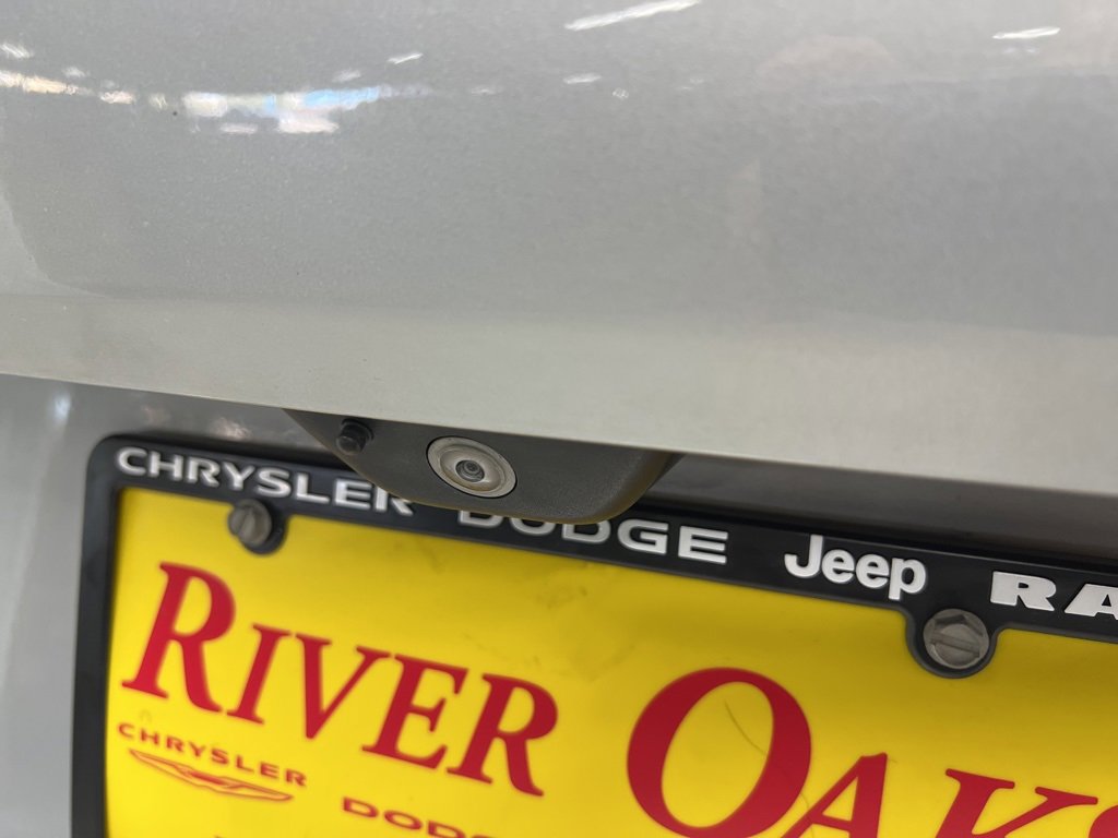 Used 2022 Jeep Grand Cherokee L Summit w/ Advanced Protech Group IV image 7