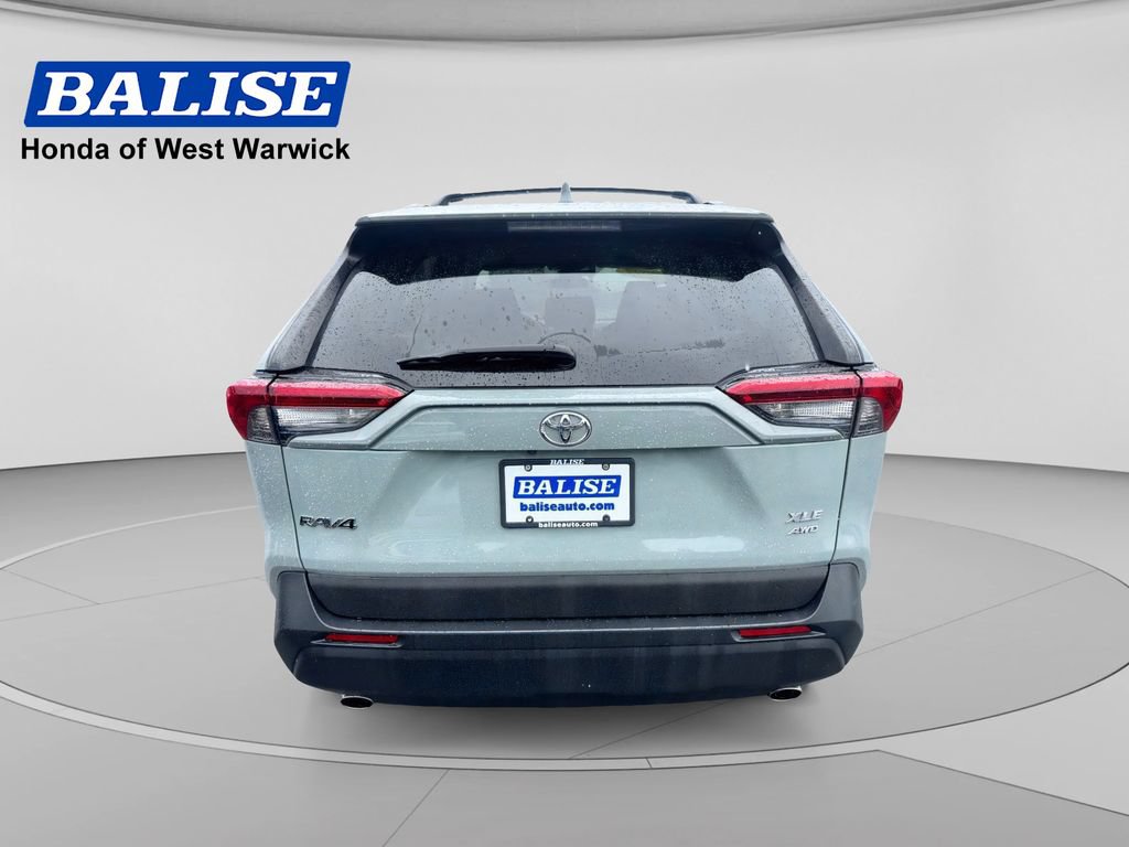 Used 2022 Toyota RAV4 XLE w/ Convenience Package AWD/4WD image 4