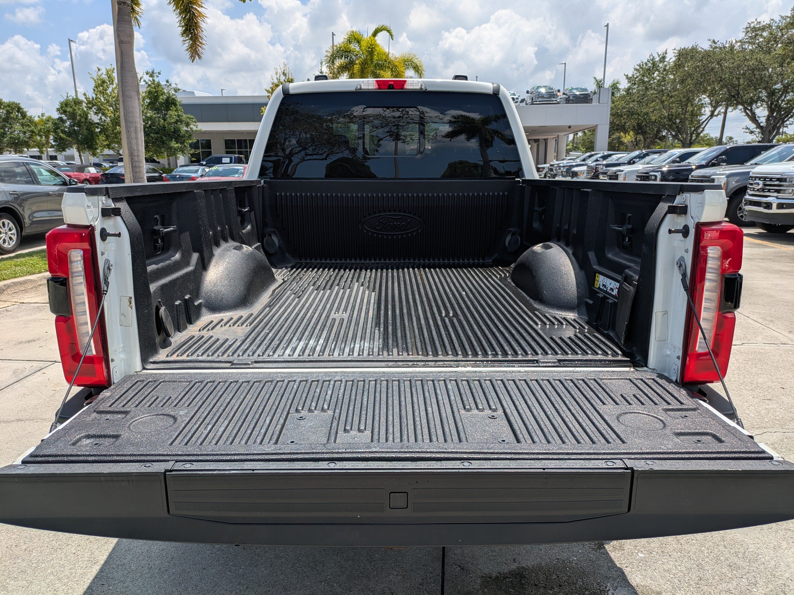 Certified 2023 Ford F250 Lariat w/ Chrome Package AWD/4WD image 13