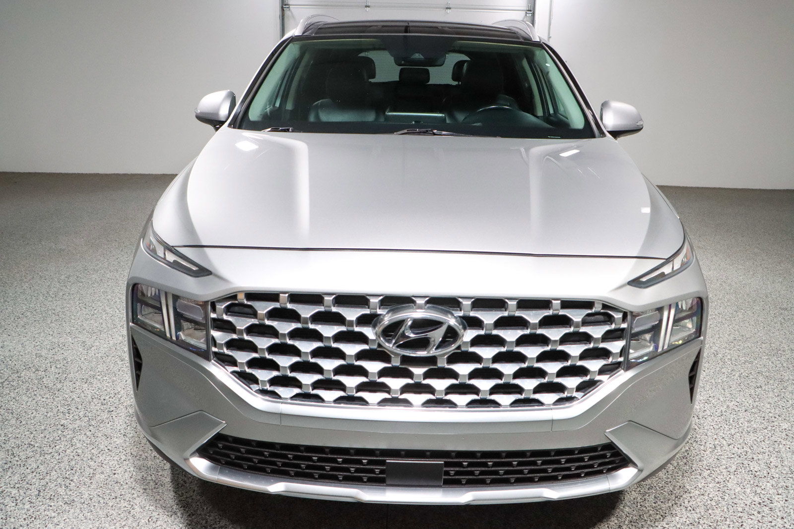 Used 2021 Hyundai Santa Fe SEL w/ Convenience + Premium Package image 4