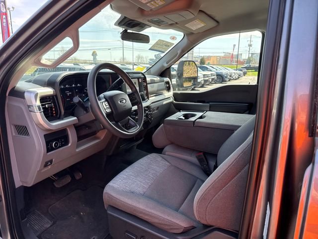 Certified 2025 Ford F250 XLT w/ Snow Plow Prep Package image 9