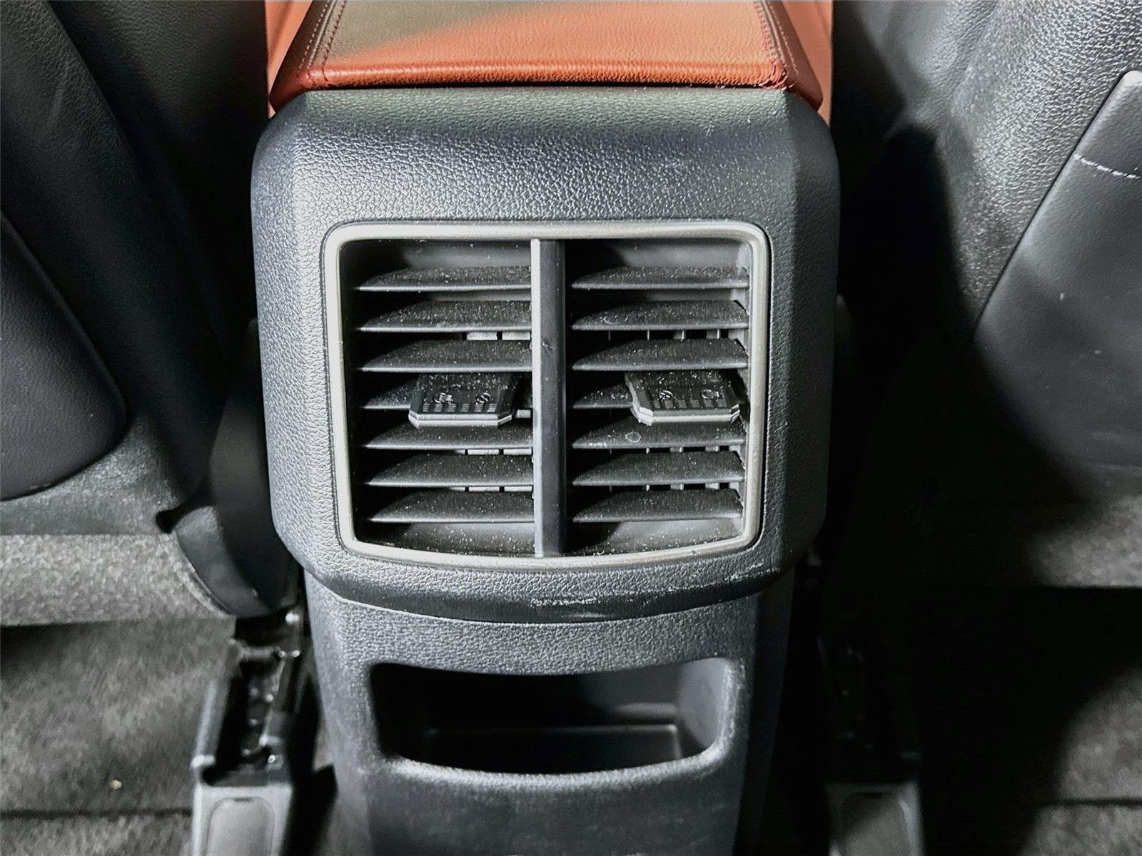 Certified 2025 Kia Sportage SX FWD image 27
