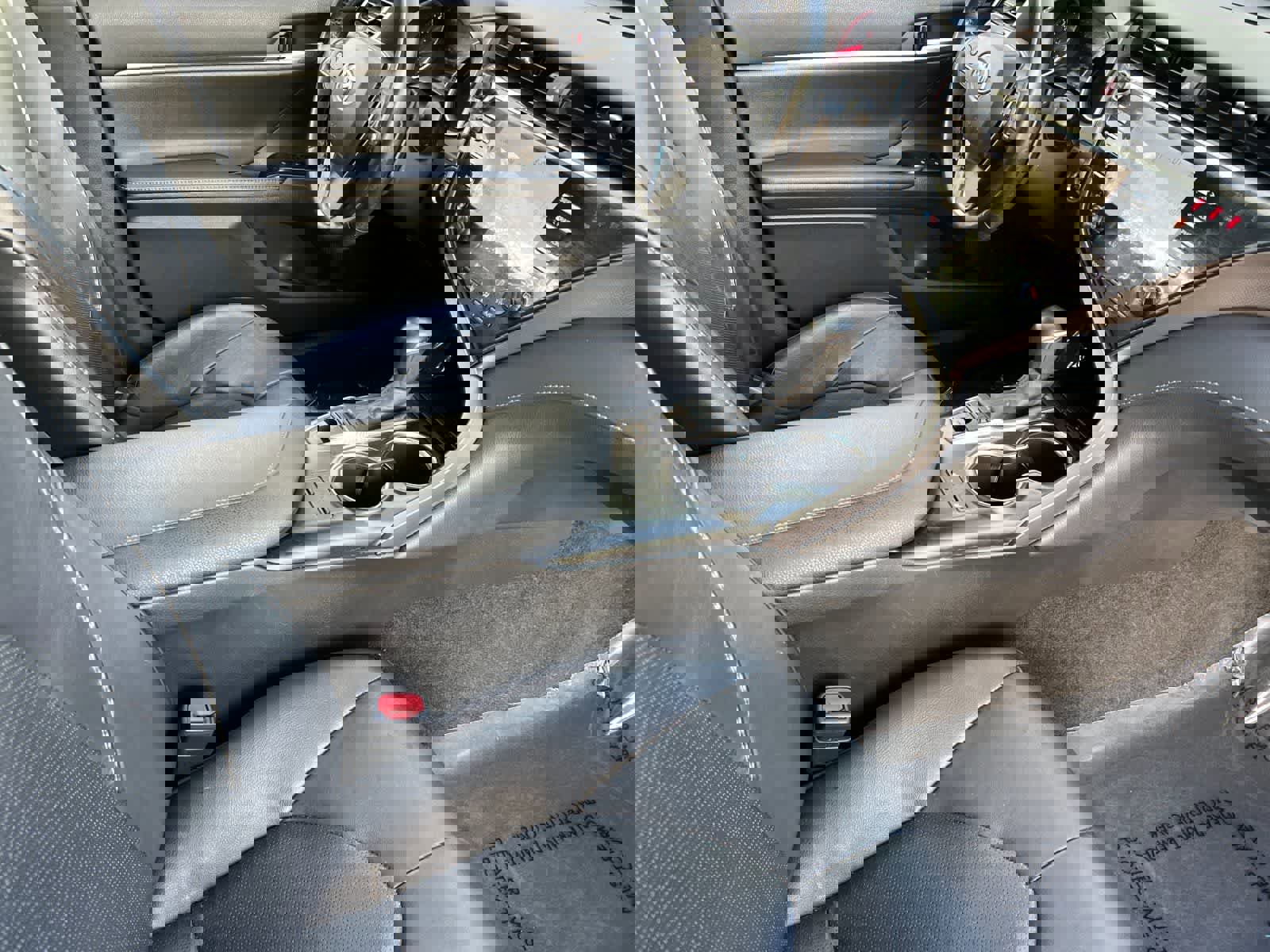 Used 2020 Toyota Camry XSE image 16