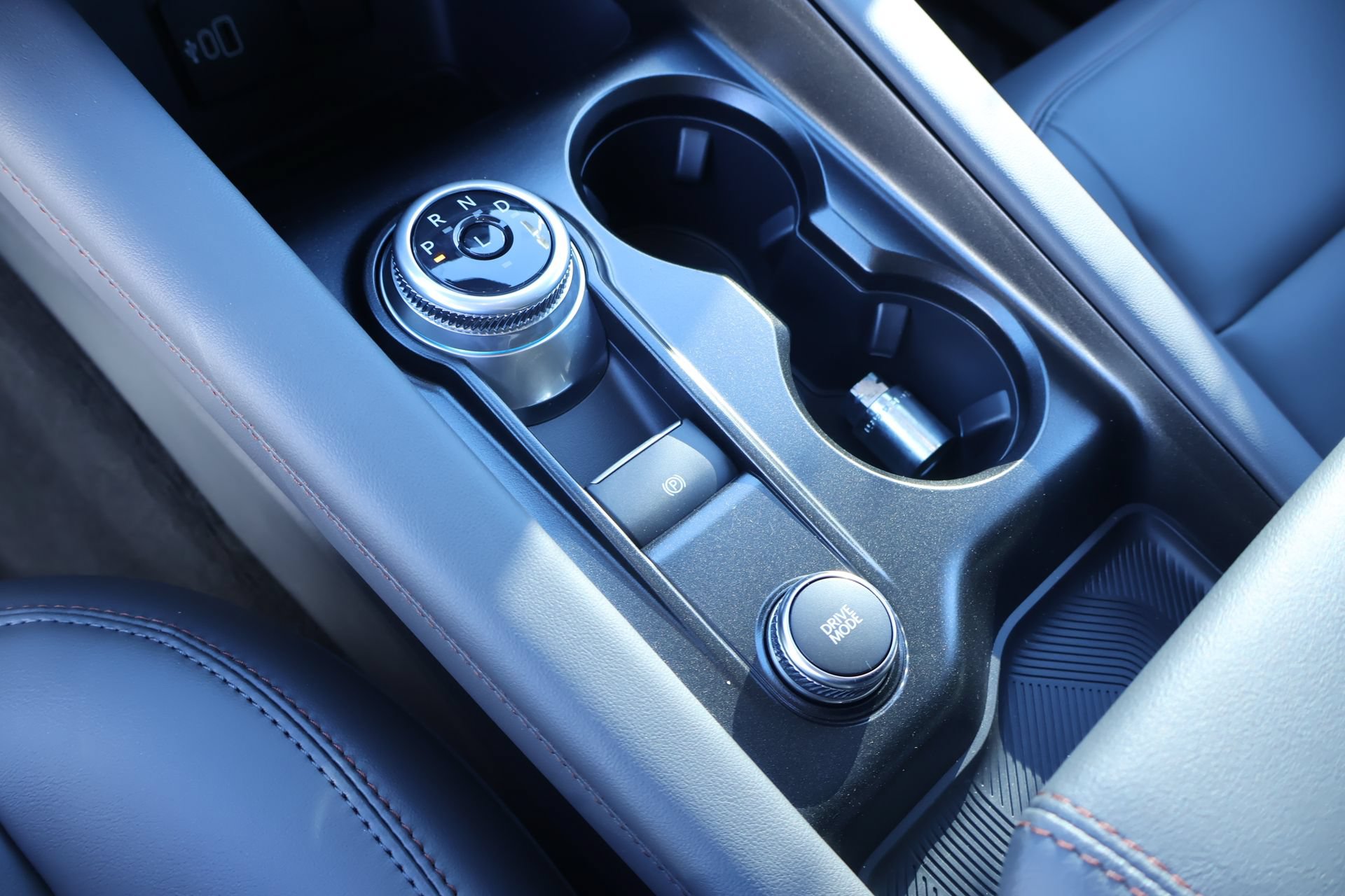 New 2026 Ford Explorer Active w/ Active Comfort Package RWD image 9