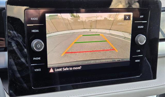 New 2026 Volkswagen Taos SE FWD image 12
