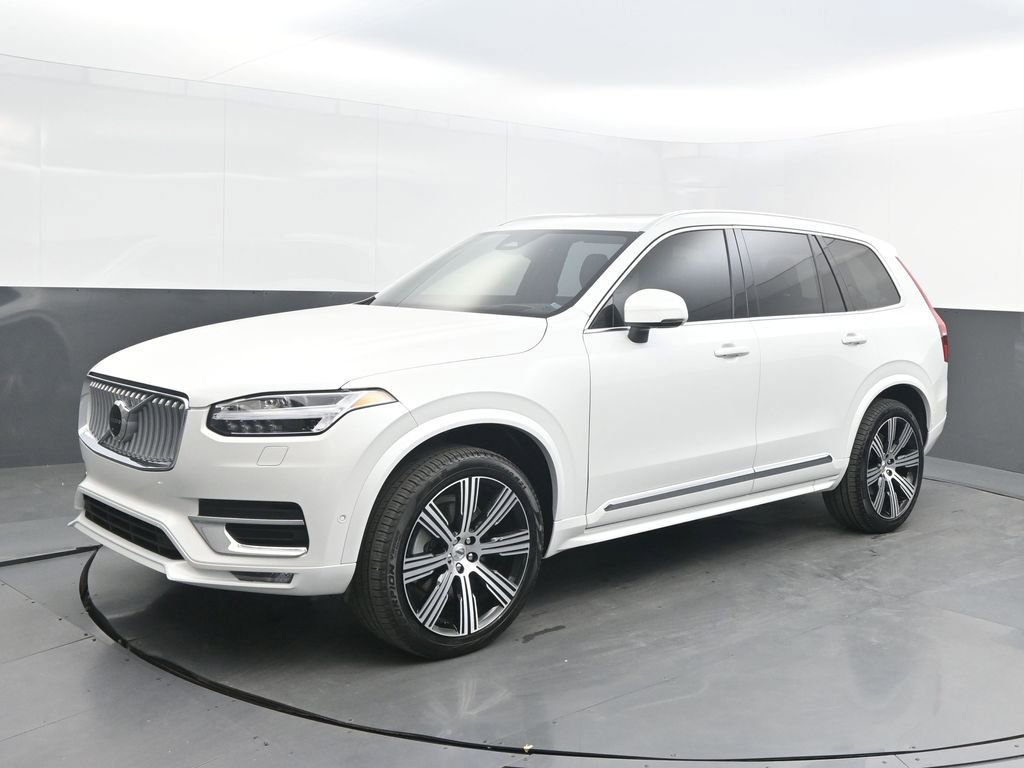 Certified 2025 Volvo XC90 B6 Ultra w/ Protection Package image 1