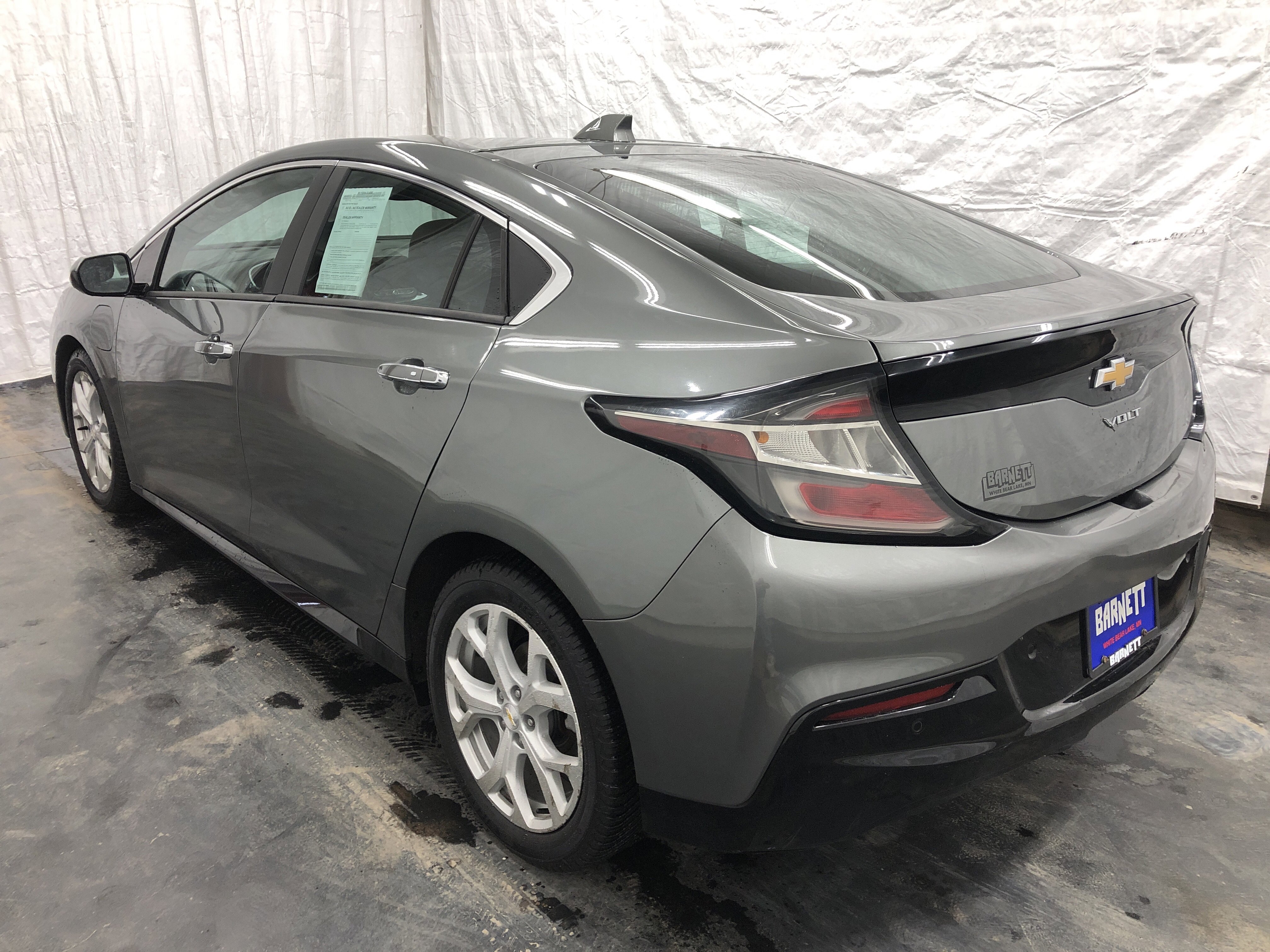 Used 2017 Chevrolet Volt Premier w/ Driver Confidence II Package image 4