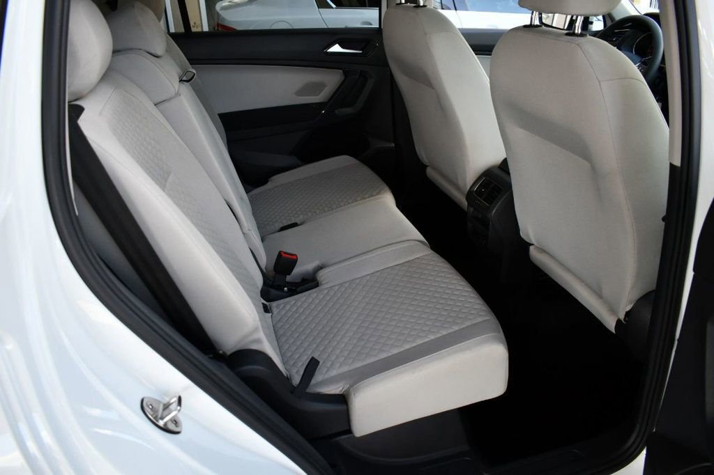 Used 2018 Volkswagen Tiguan S image 18