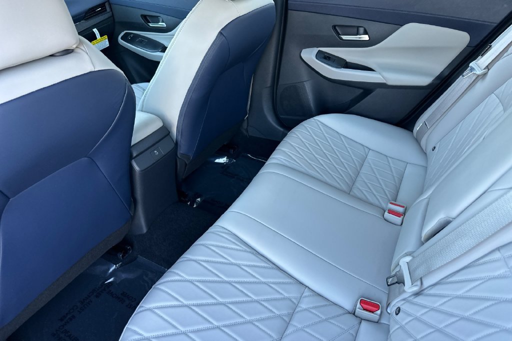 Certified 2026 Nissan Sentra SL w/ Floor Mat Package FWD image 12