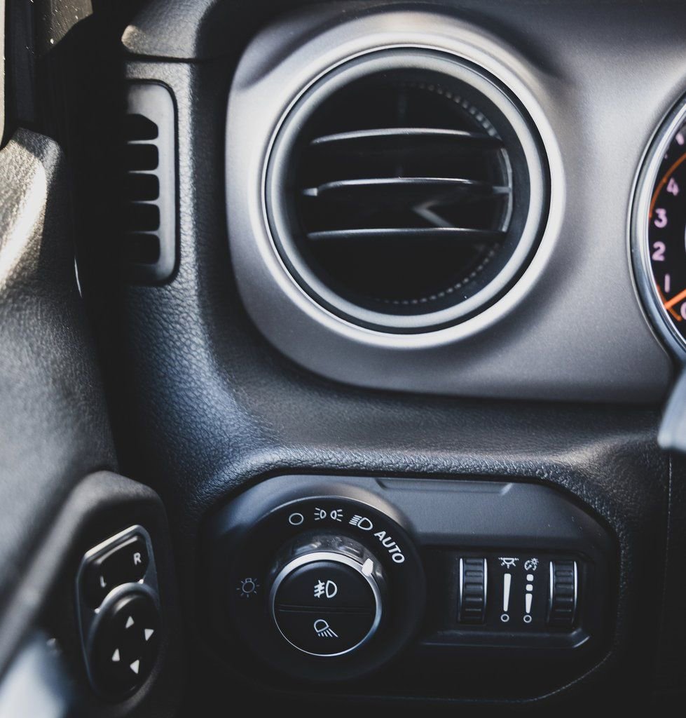 Used 2020 Jeep Gladiator Sport w/ Quick Order Package 24S image 10