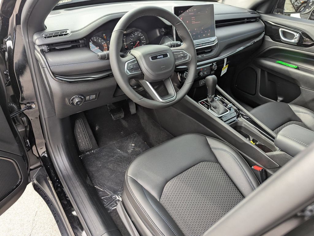 New 2026 Jeep Compass Latitude AWD/4WD image 11