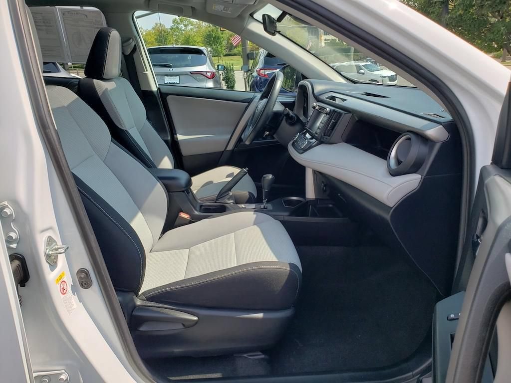 Used 2018 Toyota RAV4 XLE w/ Plus Extra Value Package AWD/4WD image 19