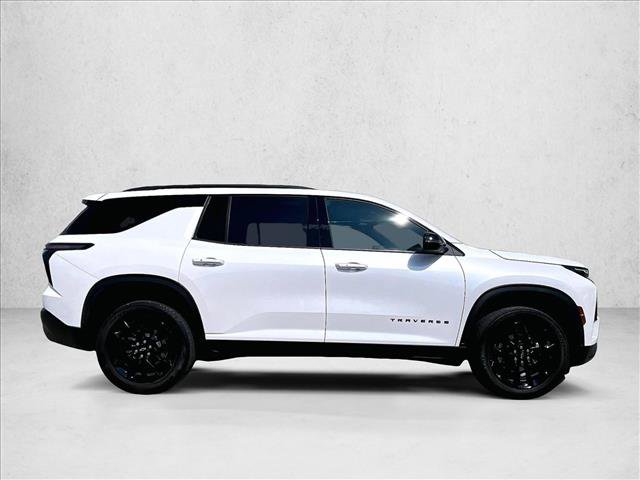 Used 2025 Chevrolet Traverse LT w/ Midnight/Sport Edition FWD image 5
