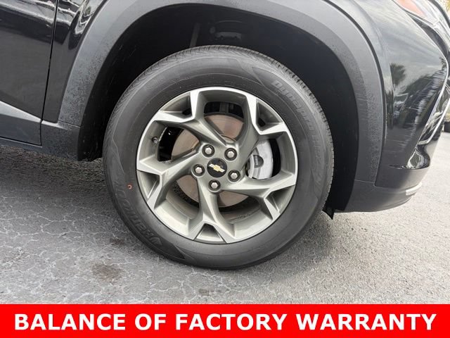Used 2024 Chevrolet Trax LT w/ Driver Confidence Package FWD image 8