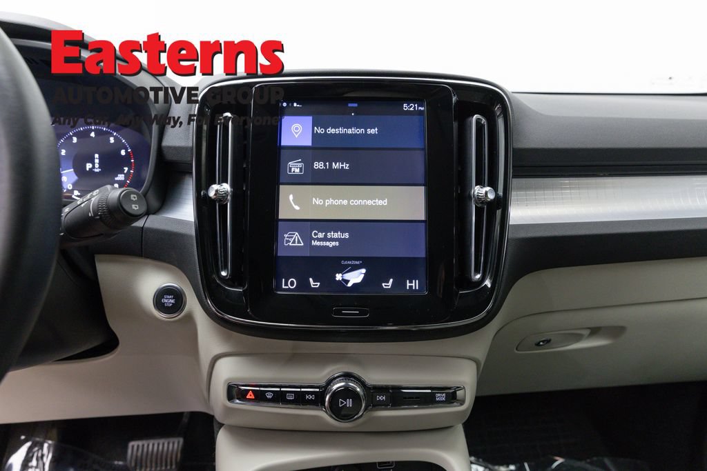 Used 2019 Volvo XC40 T5 Momentum AWD/4WD image 11