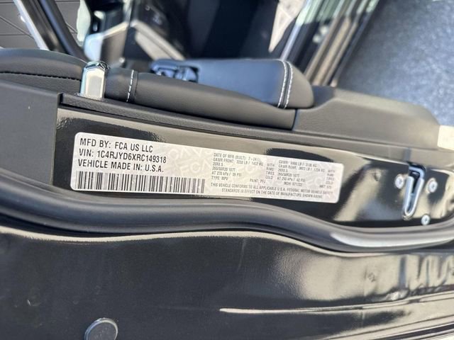 New 2024 Jeep Grand Cherokee Overland w/ Trailer Tow Package image 25