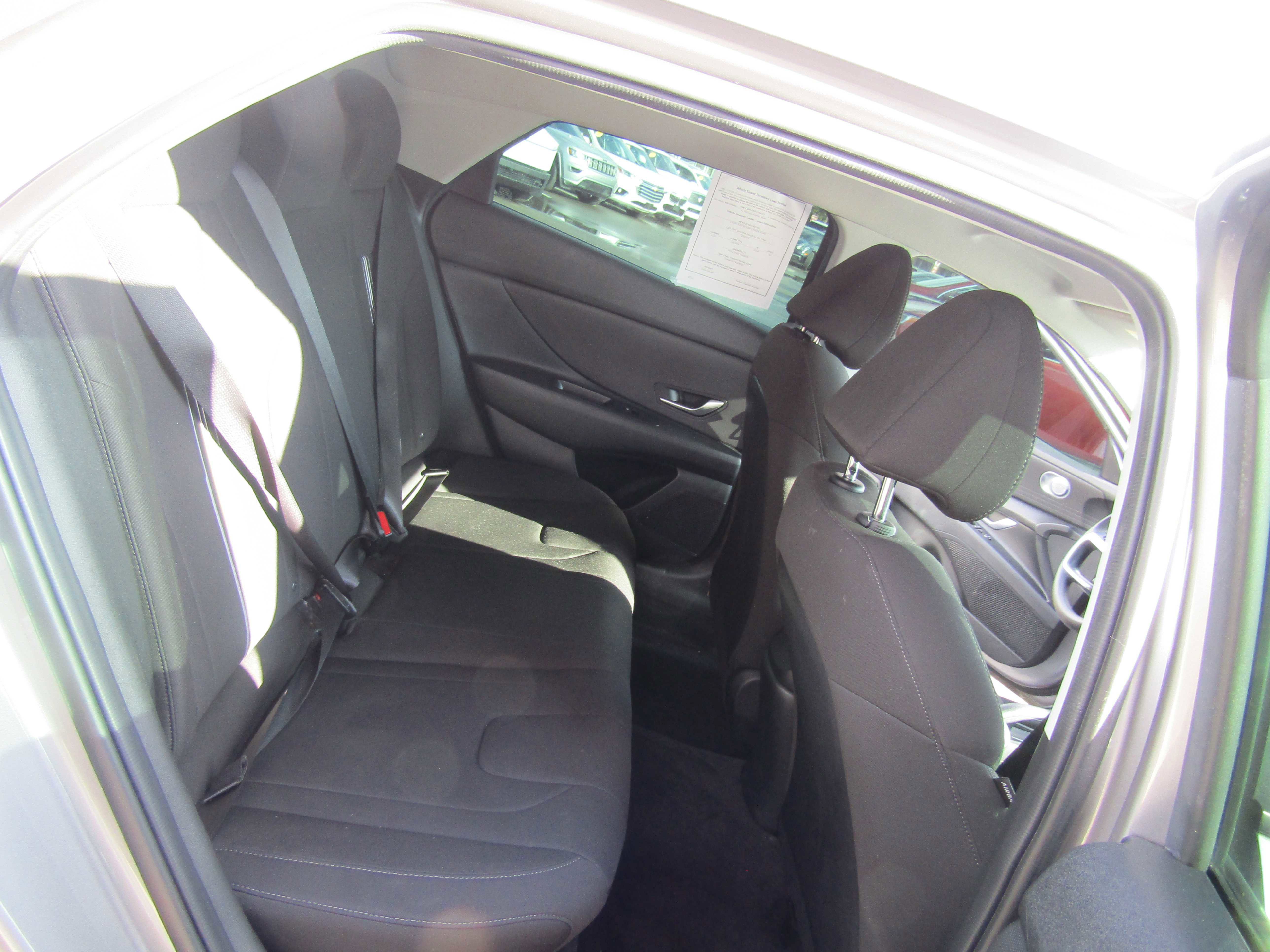 Used 2023 Hyundai Elantra SEL FWD image 15