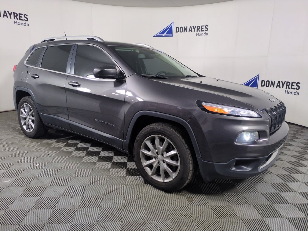 Used 2018 Jeep Cherokee Limited AWD/4WD image 10