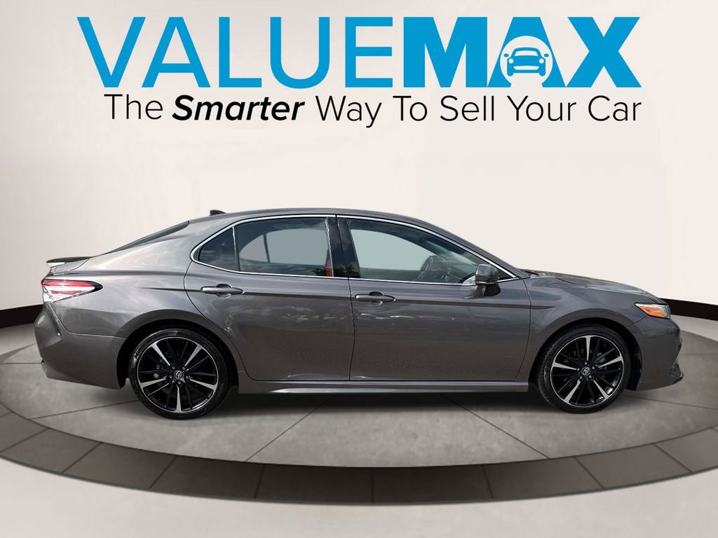Used 2020 Toyota Camry XSE image 2