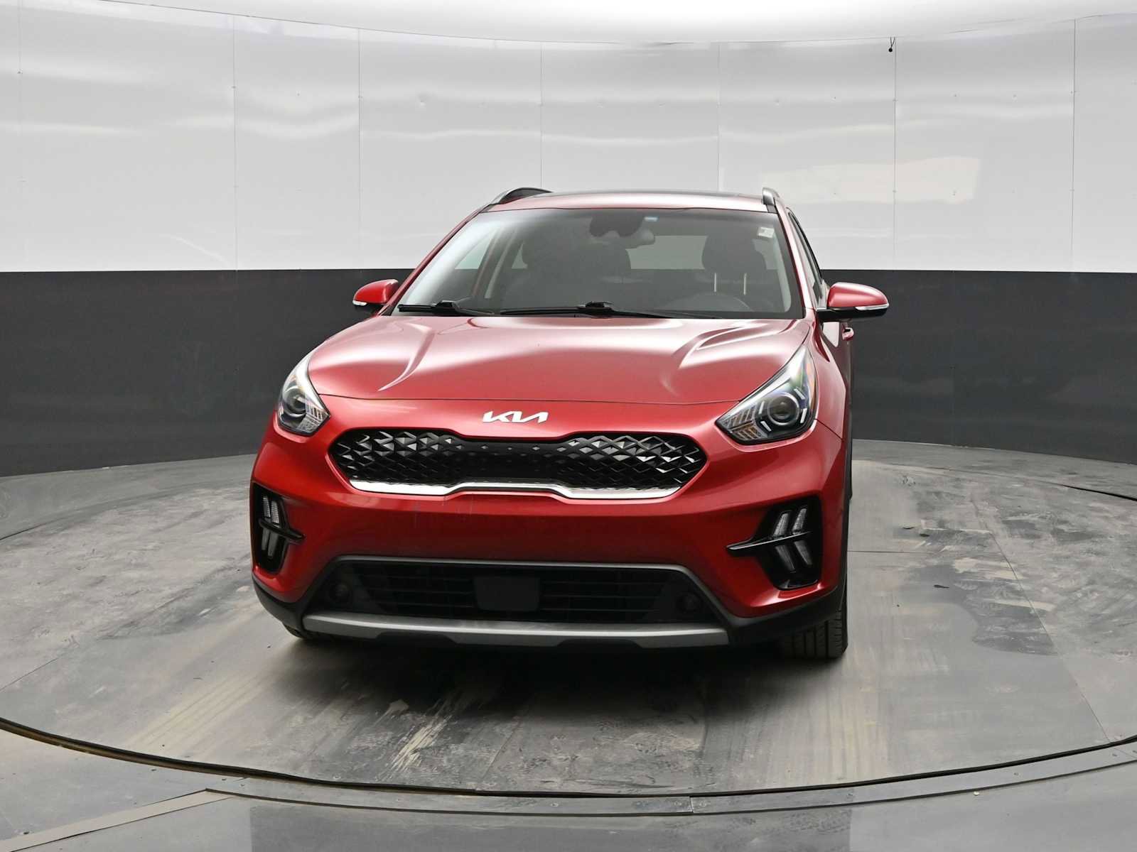 Used 2022 Kia Niro Touring Special Edition image 2