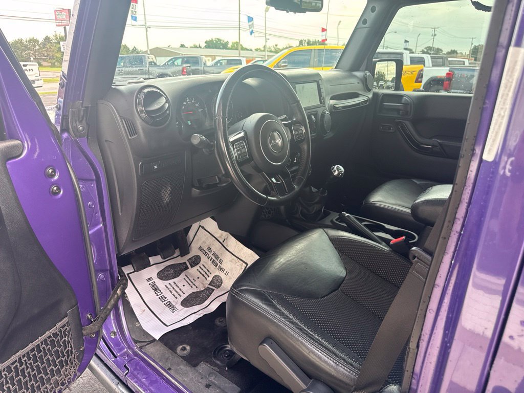 Used 2016 Jeep Wrangler Unlimited Sahara w/ Max Tow Package AWD/4WD image 18