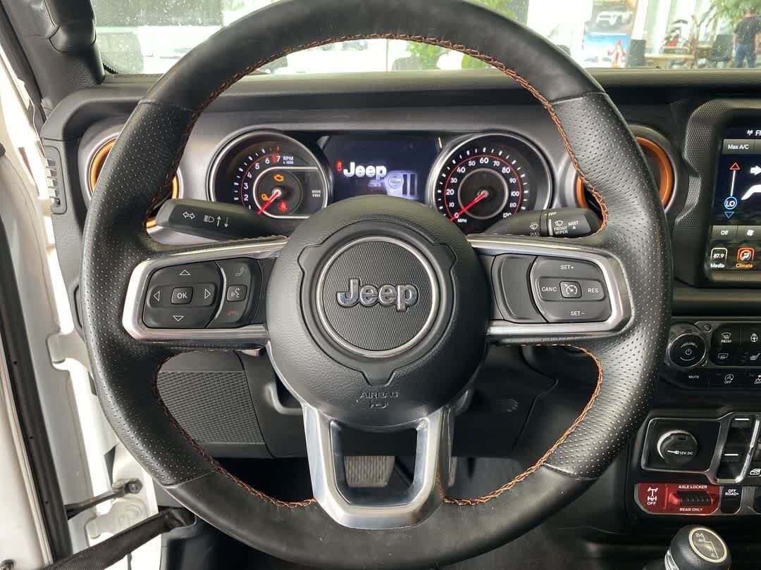 Used 2021 Jeep Gladiator Mojave AWD/4WD image 16