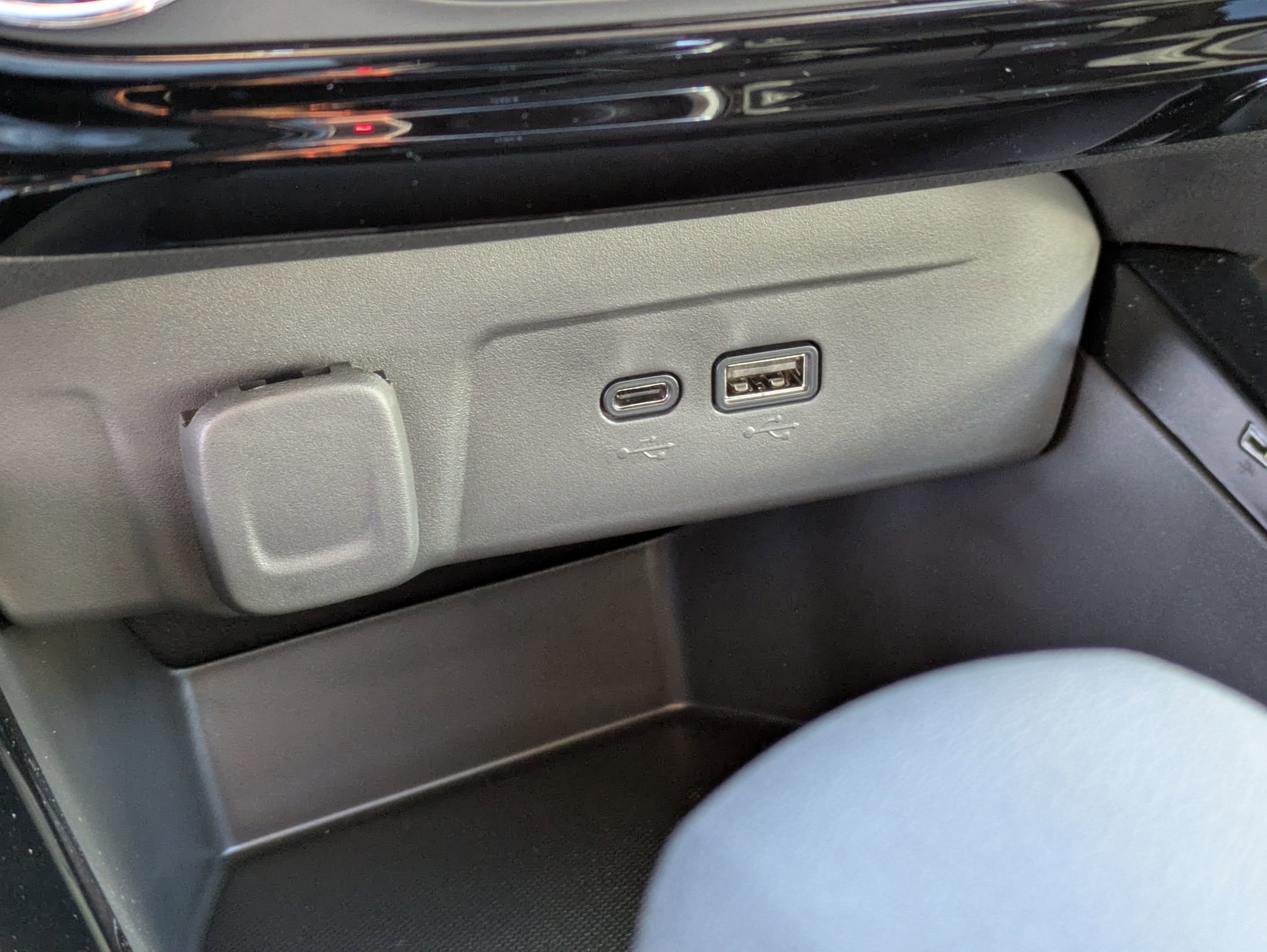 New 2026 Chevrolet Trax LT w/ Driver Confidence Package FWD image 15