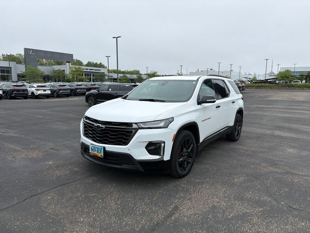 Used 2022 Chevrolet Traverse Premier w/ Redline Edition AWD/4WD image 9