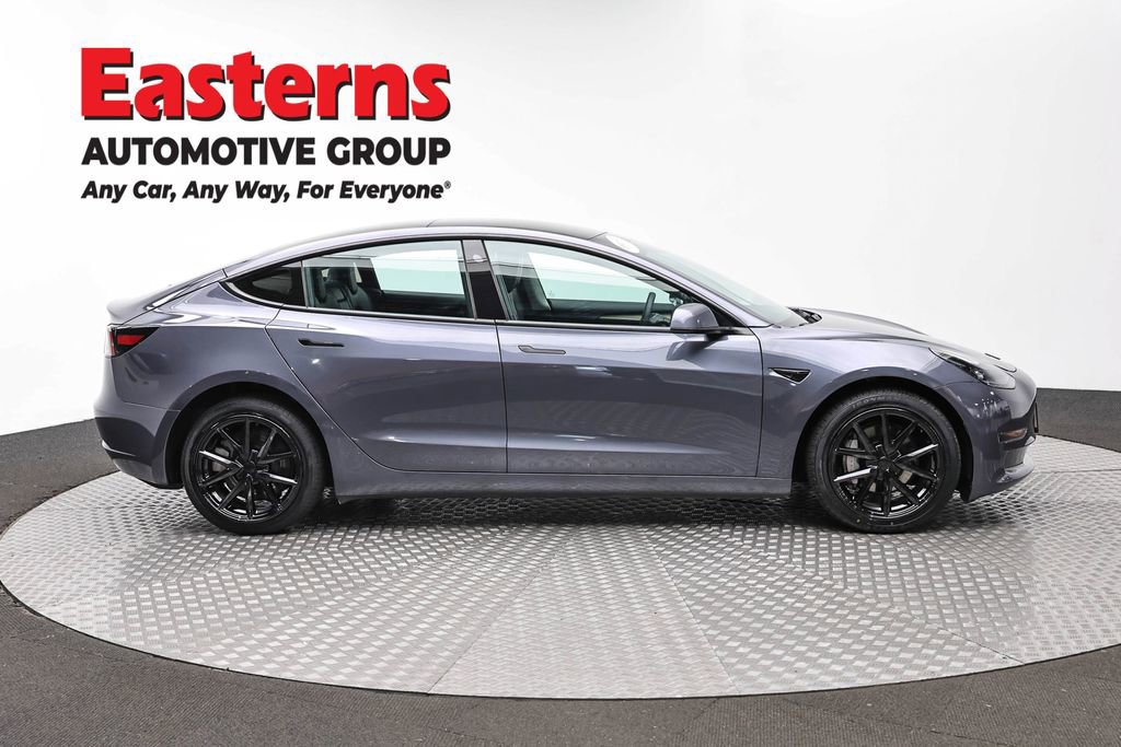 Used 2023 Tesla Model 3 Standard Range RWD image 4