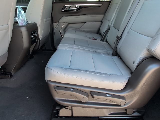 New 2026 Chevrolet Suburban LS RWD image 7