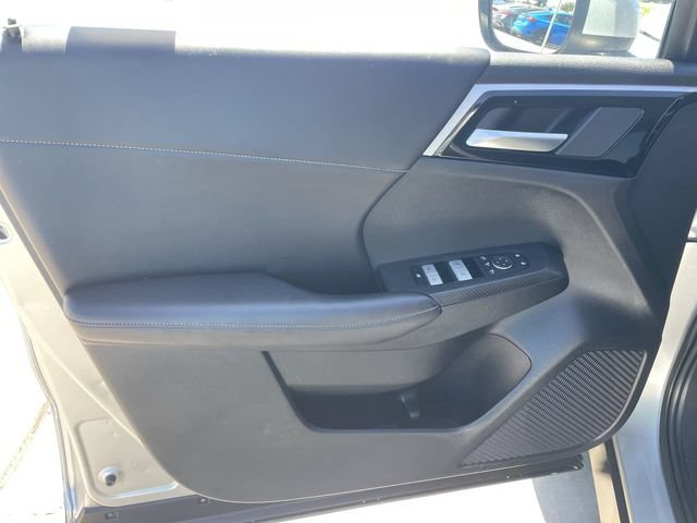 Used 2024 Mitsubishi Outlander SE Black Edition AWD/4WD image 22