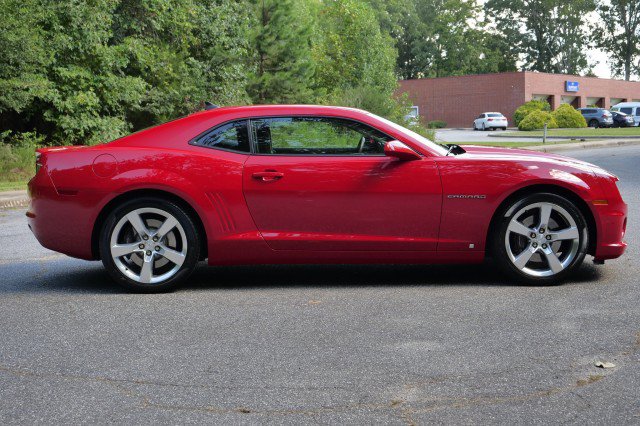 Used 2010 Chevrolet Camaro SS w/ RS Package RWD image 5