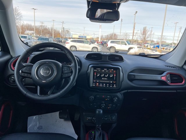 Used 2022 Jeep Renegade Trailhawk image 13