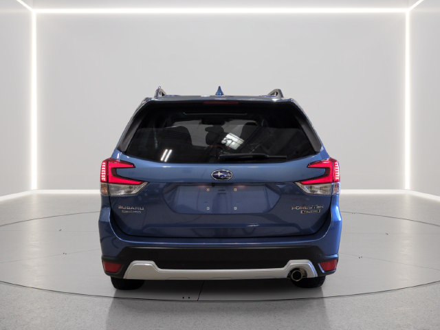 Used 2019 Subaru Forester Touring AWD/4WD image 4