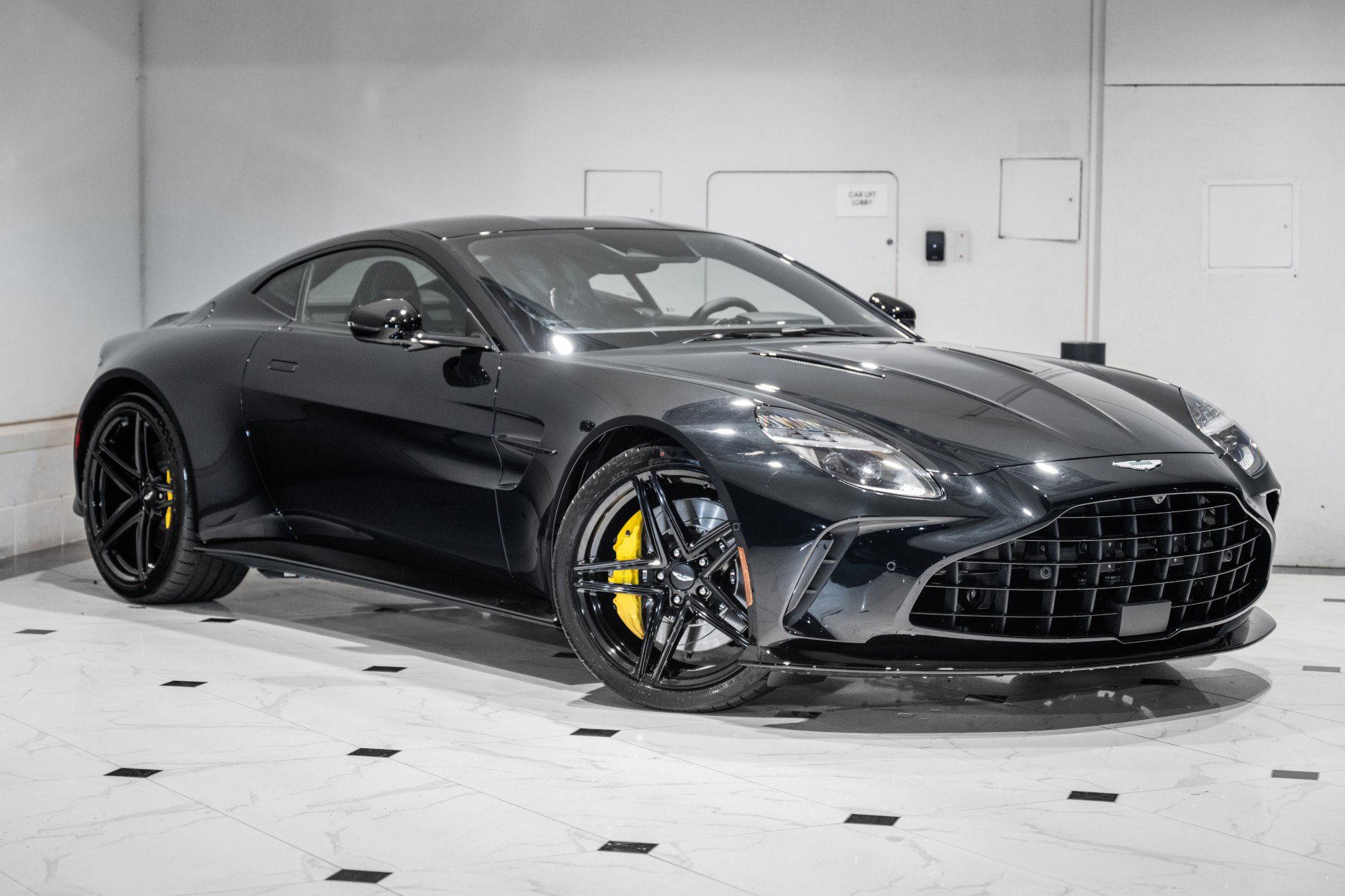 New 2026 Aston Martin V8 Vantage Coupe image 35