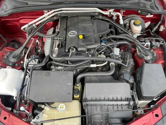 Used 2011 MAZDA MX-5 Miata Grand Touring w/ Premium Pkg RWD image 29