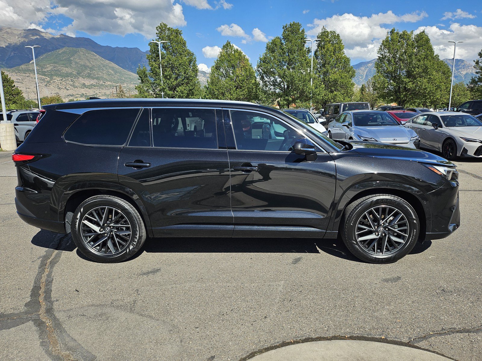 Used 2024 Lexus TX 350 AWD w/ Technology Package image 4