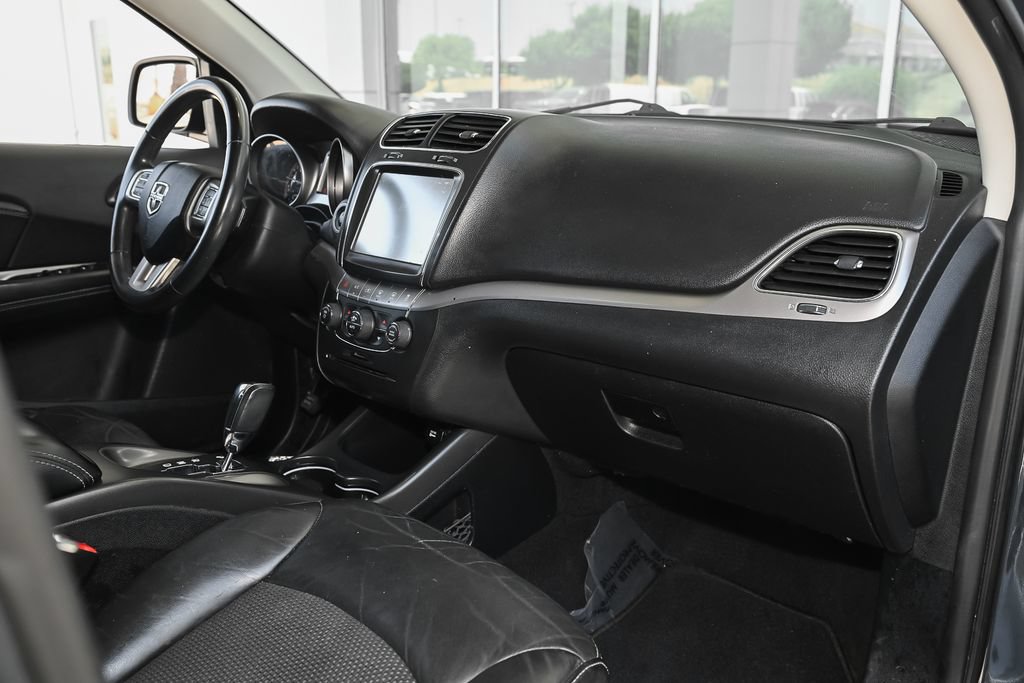 Used 2018 Dodge Journey Crossroad FWD image 40