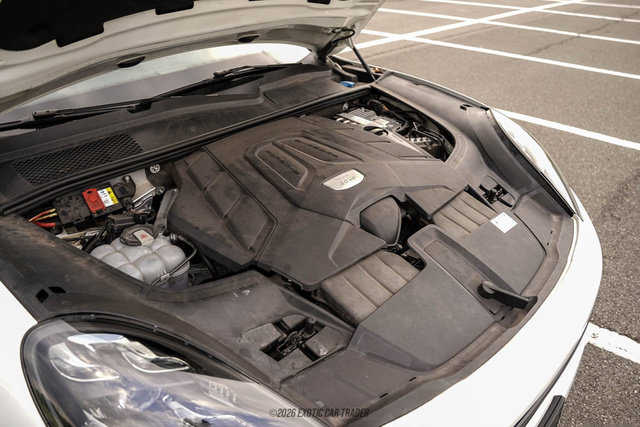 Used 2020 Porsche Cayenne AWD/4WD image 18